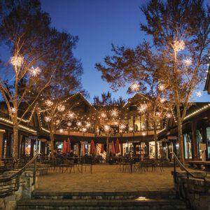 highlands-nc-light-up-main-street-christmas