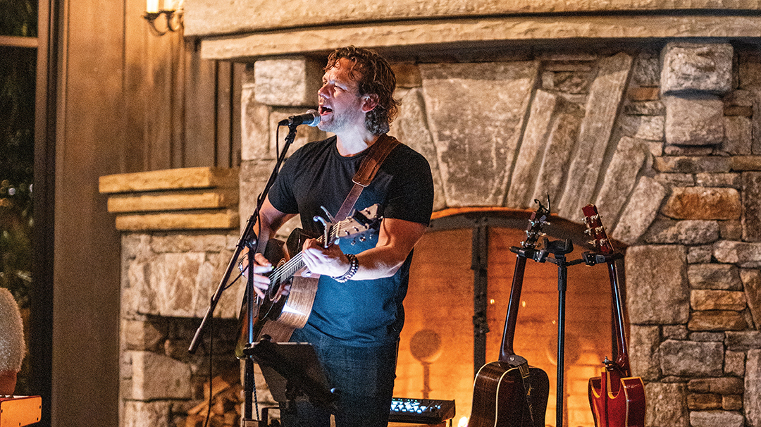 highlands-nc-old-edwards-fireside-farm-mike-kennebrew