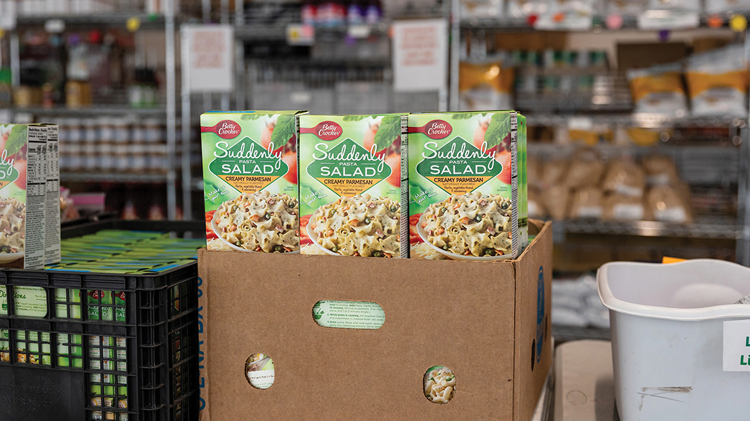 highlands-nc-food-pantry-boxes