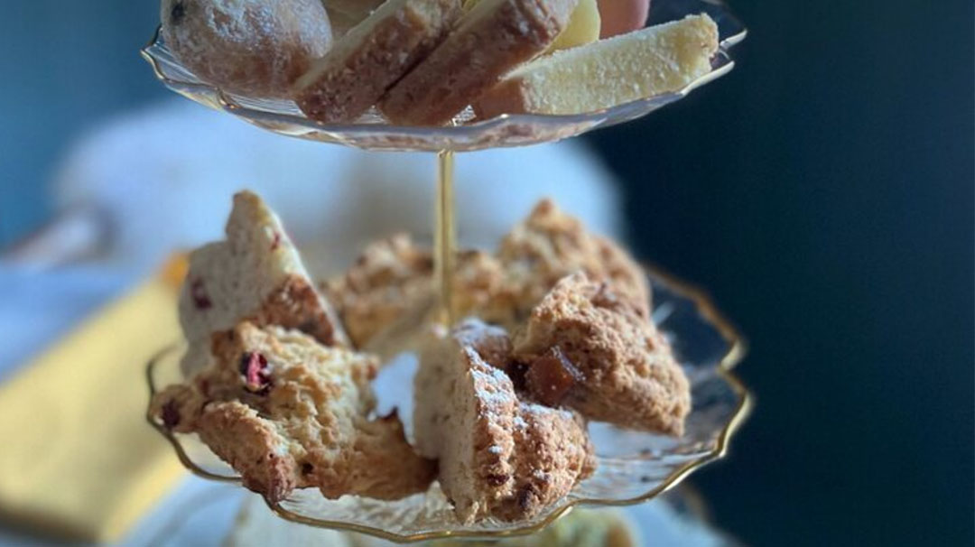 highlands-nc-highlander-mountain-house-high-tea