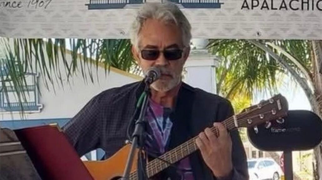 highlands-nc-live-music-david-lloyd