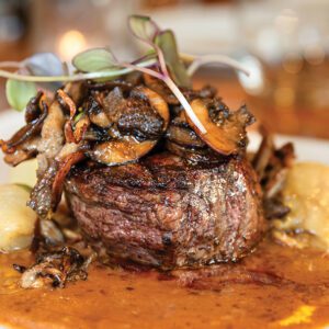 highlands-cashiers-nc-winter-comfort-dining-greystone-inn