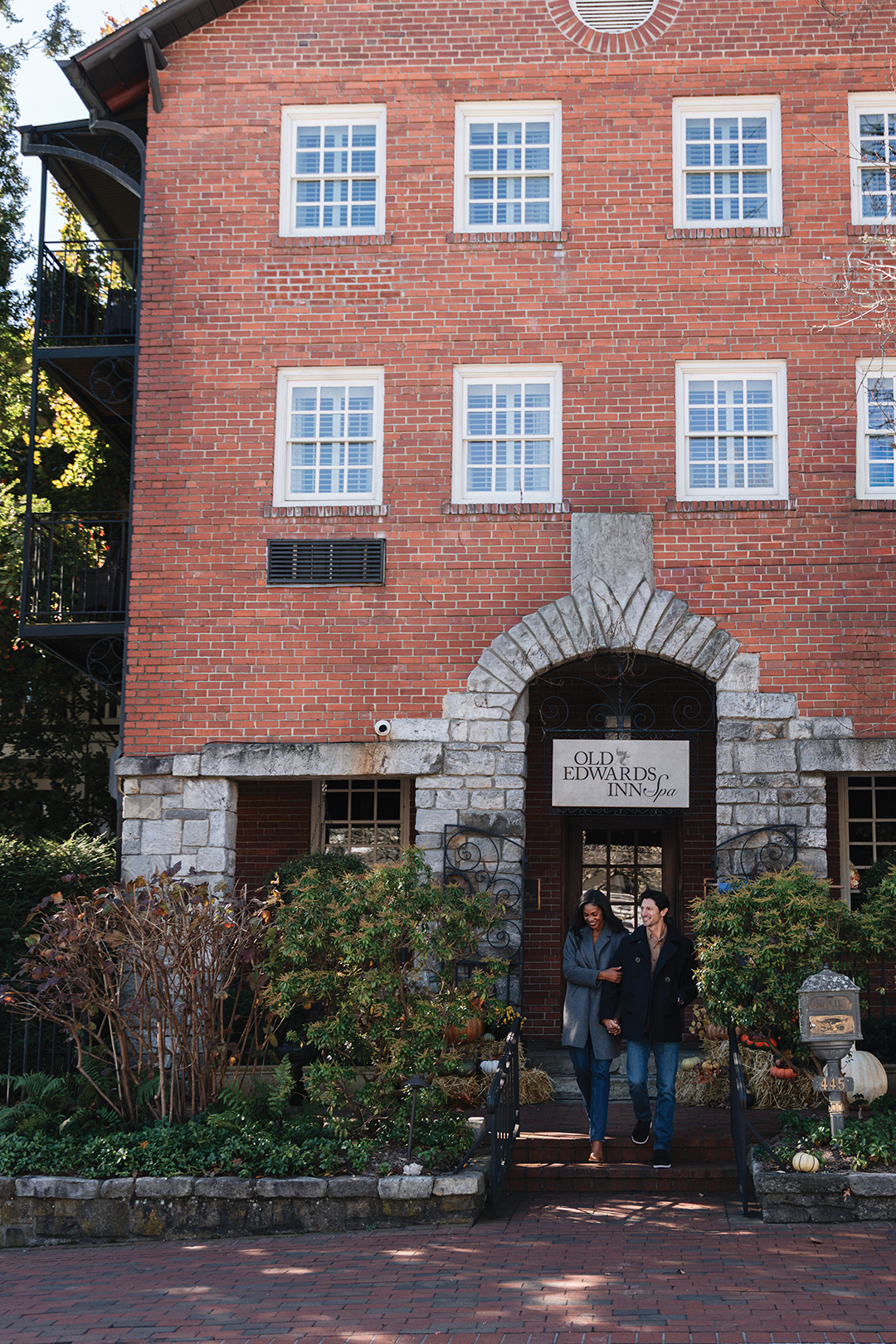 highlands-nc-old-edwards-local-love-front