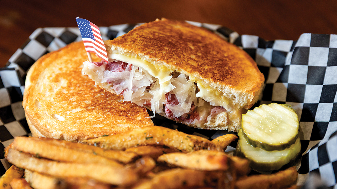 highlands-nc-restaurant-don-leons-reuben