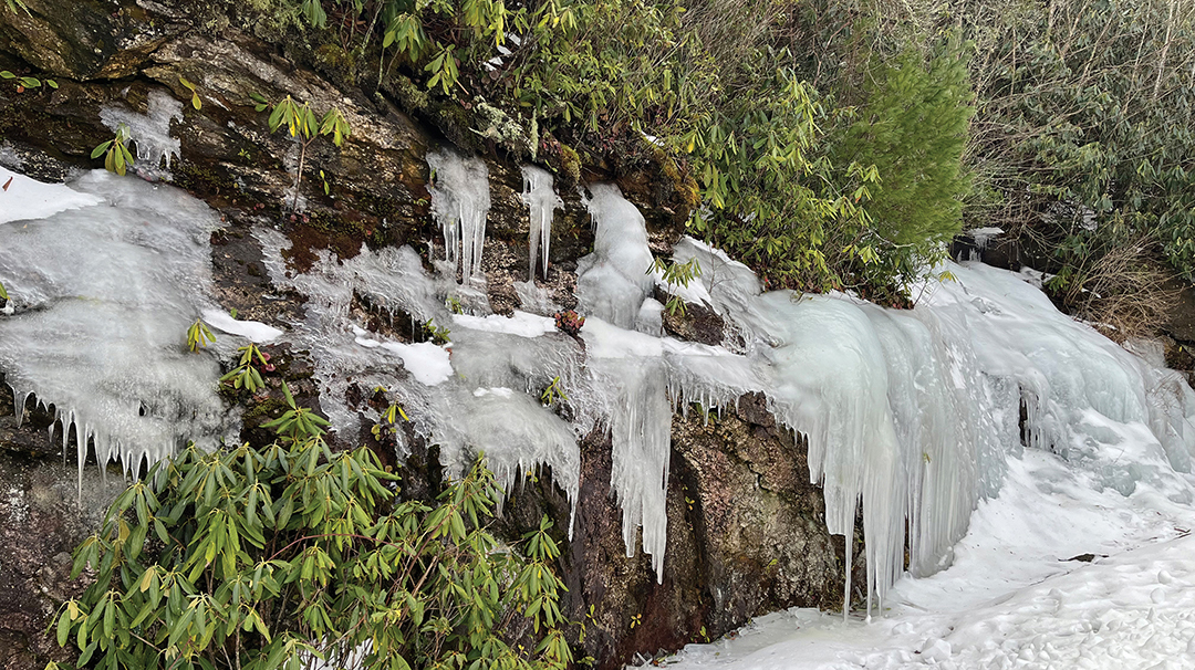 highlands-nc-rhodos-ice