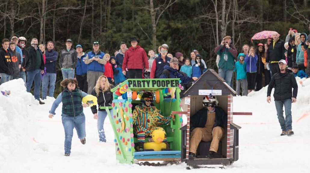 sapphire-nc-sapphire-valley-resort-outhouse-race