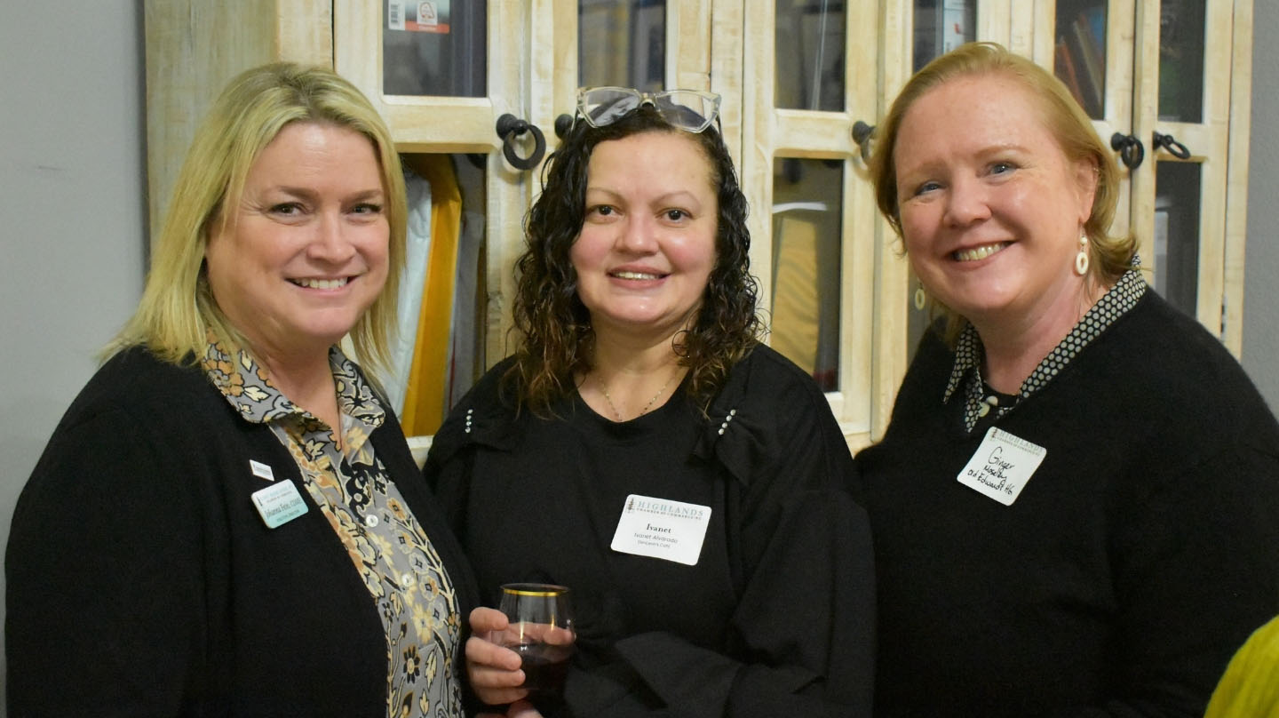 highlands-nc-chamber-commerce-women-in-business-1.jpg
