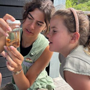 highlands-nc-biological-station-Paige_teaching_young_explorers
