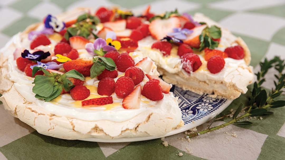 highlands-nc-restaurant-sophie-delany-one-wicker-recipe-Pavlova-cut