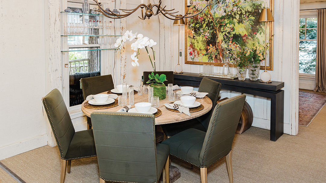 cashiers-nc-shopping-rusticks-round-green-DINING-TABLE