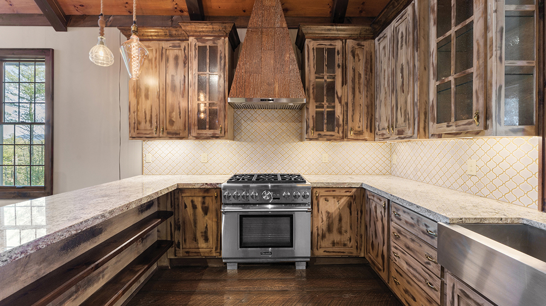 highlands-nc-real-estate-andrea-gabbard-flat-mountain-kitchen