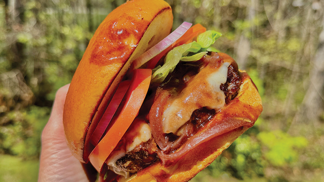 cashiers-nc-burger-week-micas