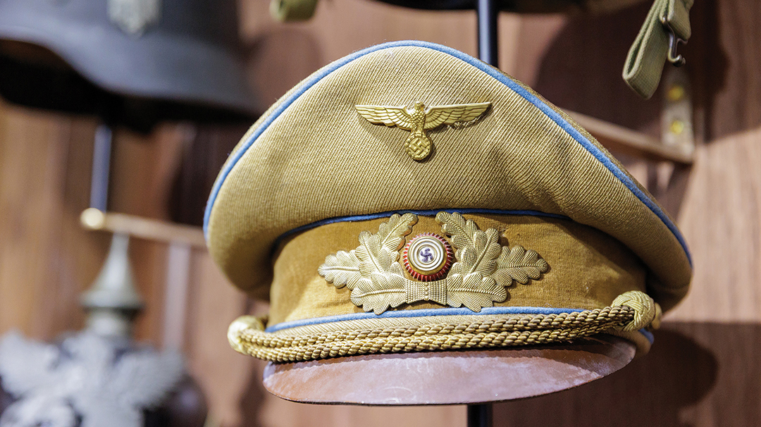 highlands-nc-marias-house-hat