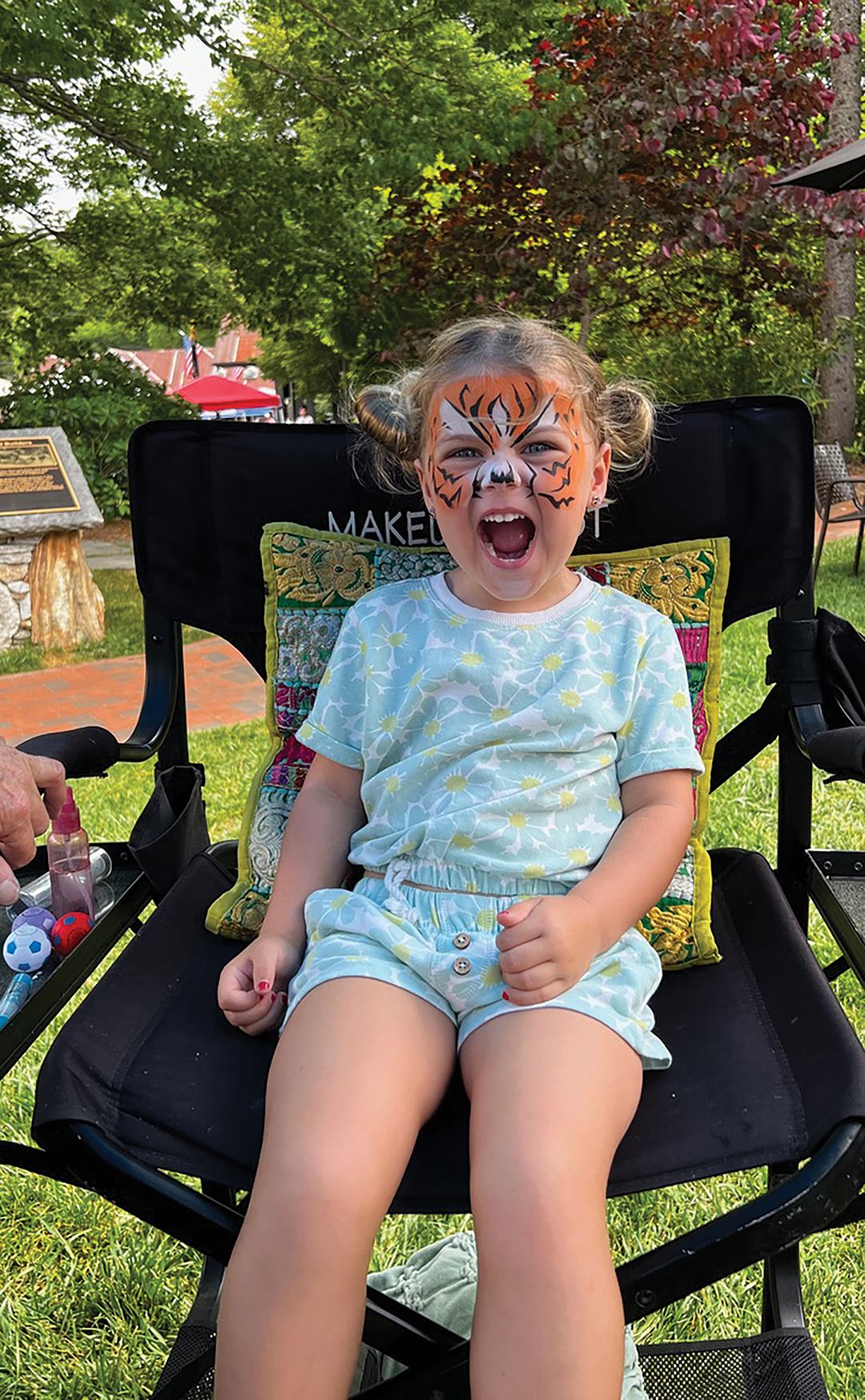 highlands-nc-mountaintop-art-show-face-painting
