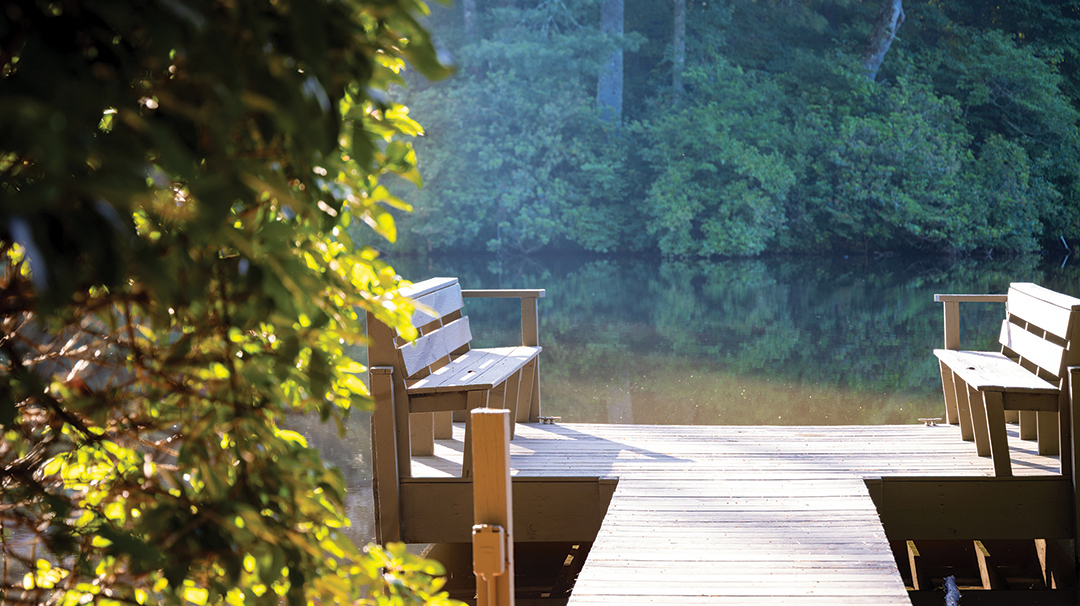 Highlands-nc-old-edwards-Sequoyah-Lake-House-dock