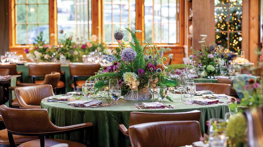 cashiers-nc-festival-of-trees-table