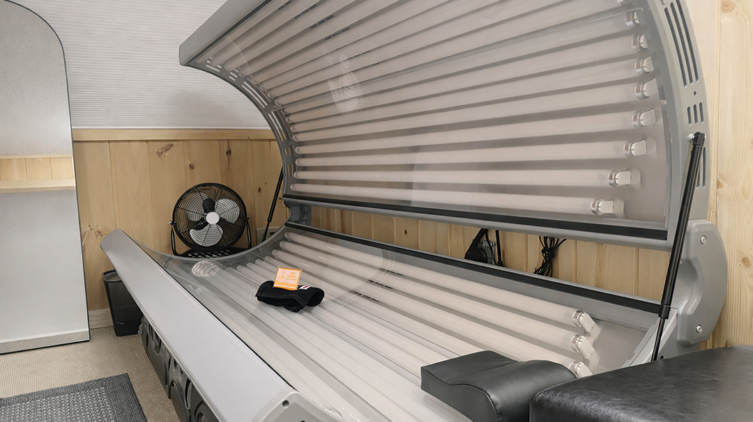 cashiers-nc-mountaintime-boutique-jennifer-tanning-bed