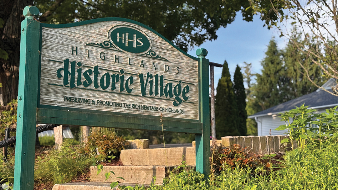 highlands-nc-historical-society-sign