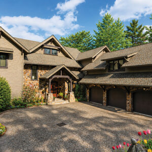 highlands-nc-home-for-sale-whiteside-view-exterior