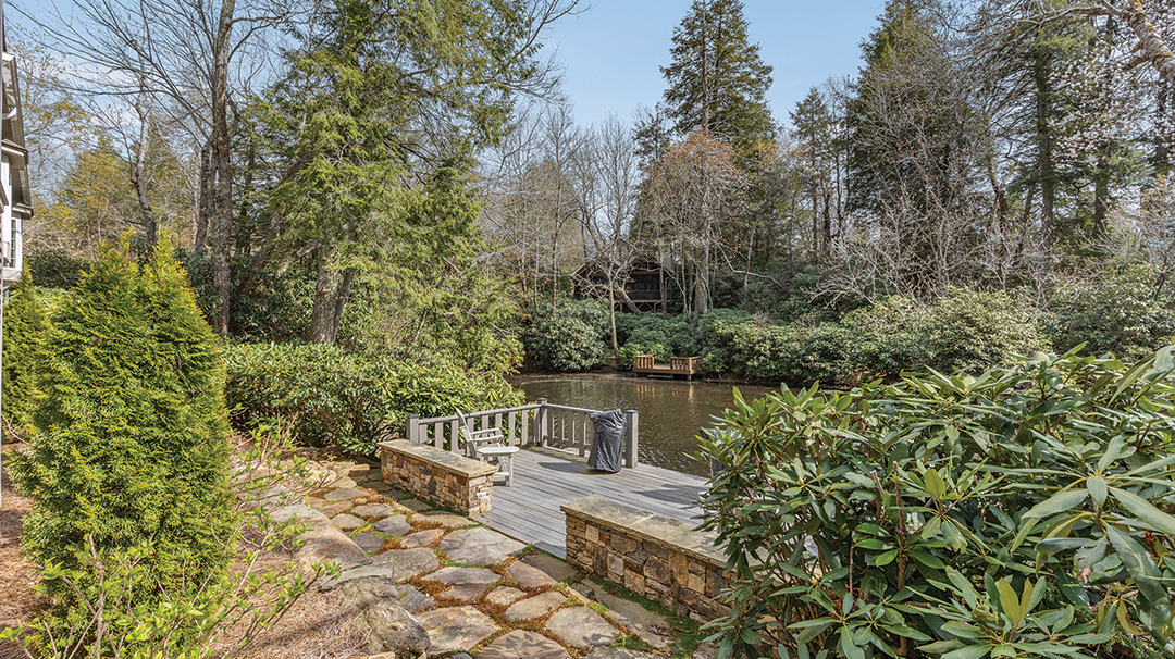 highlands-nc-home-sale-120-Ravenel-Point-dock