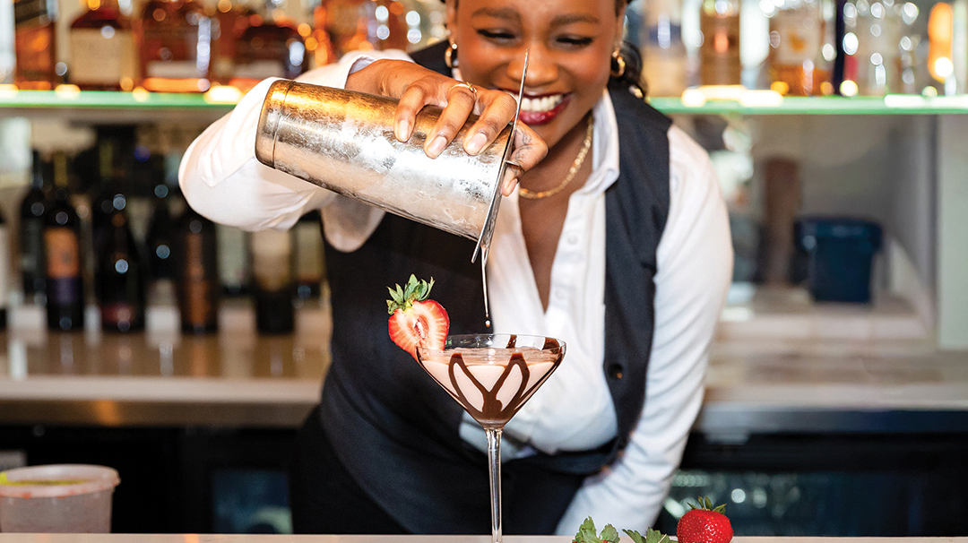 highlands-nc-restaurant-klapdhor-cocktail