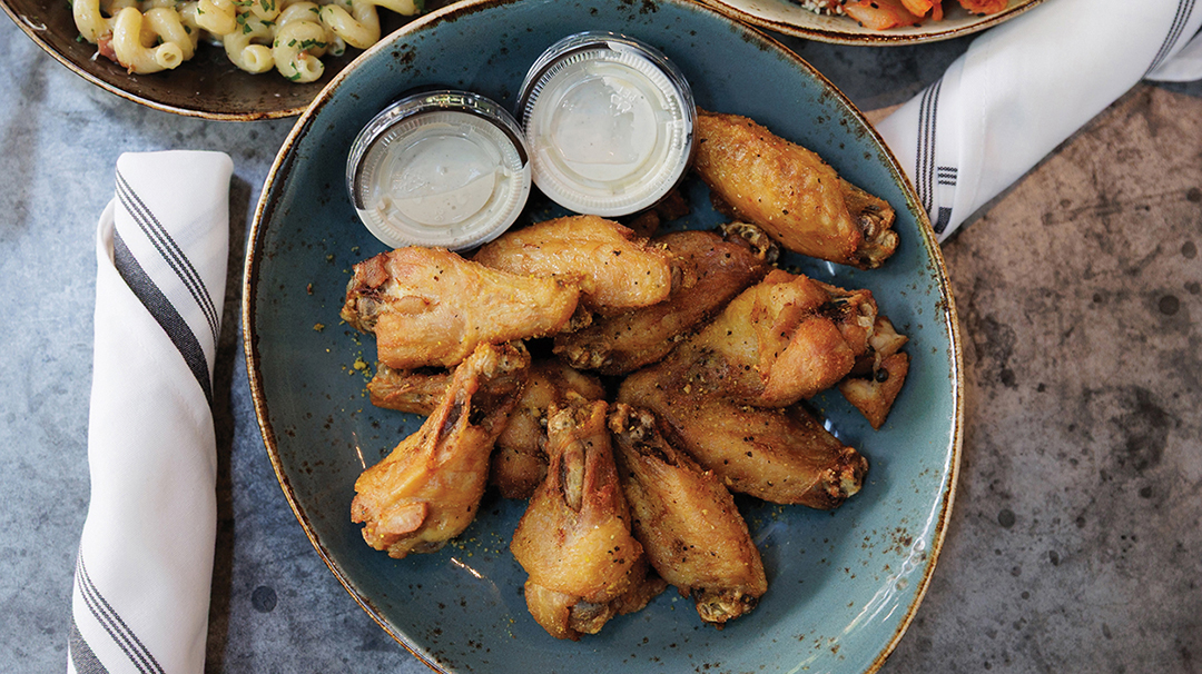 cashiers-nc-happs-place-wings