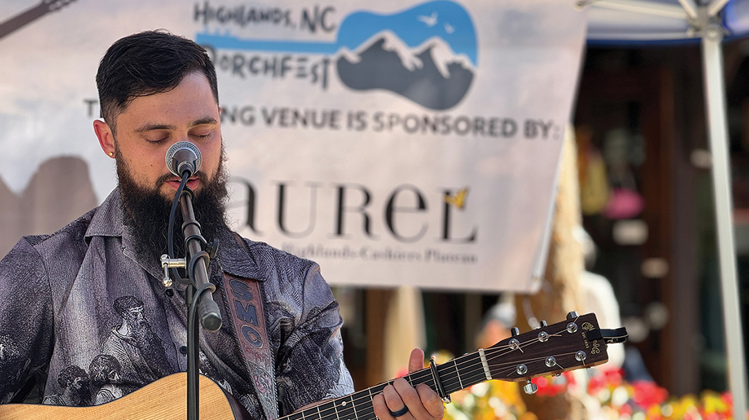 highlands-nc-cle-porchfest-andrew-wooten