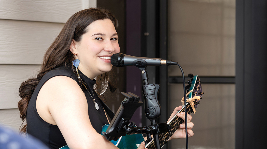 highlands-nc-cle-porchfest-breeze