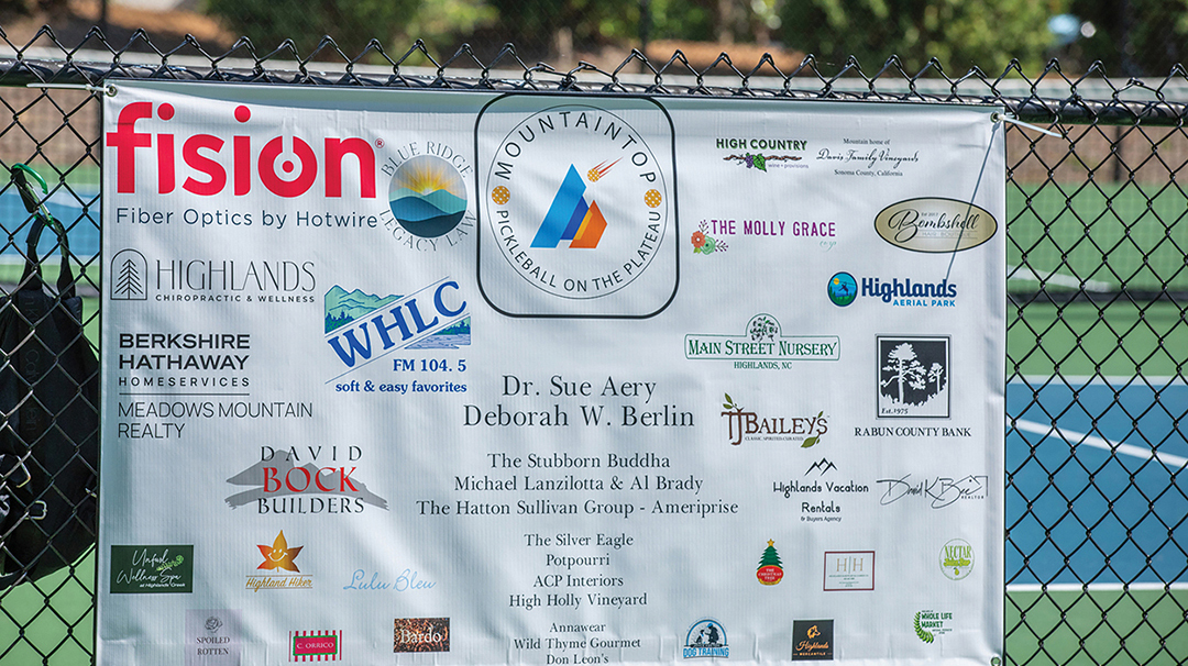 highlands-nc-mountaintop-rotary-pickleball-sign