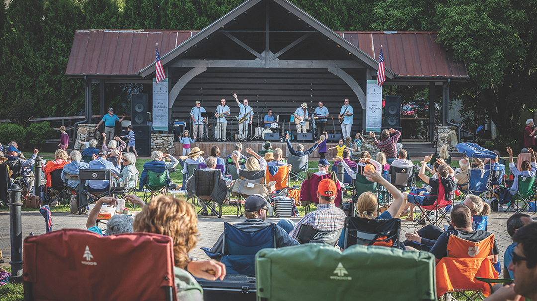 highlands-nc-outdoor-music-kelsey-hutchinson-founders-park-saturdays-on-pine