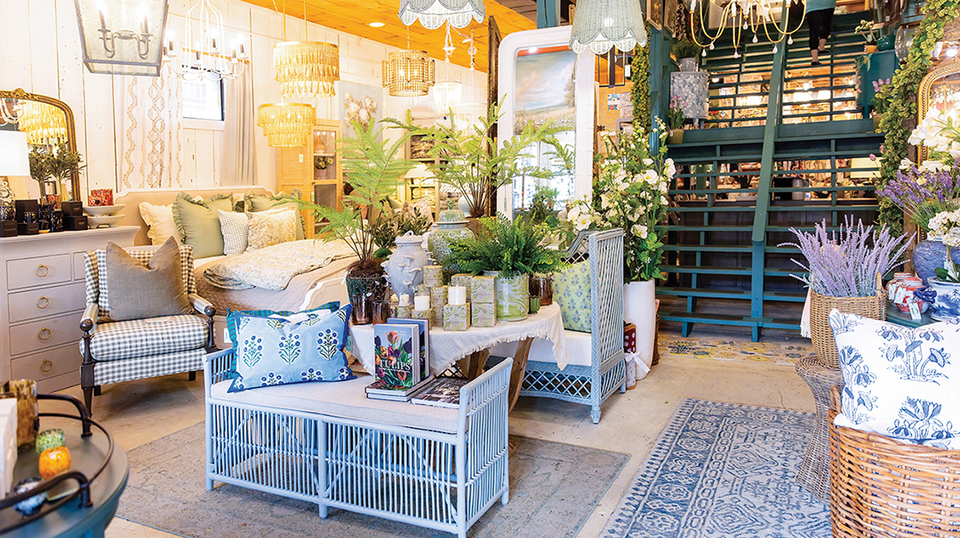 highlands-nc-shopping-dutchmans-bed