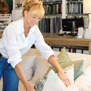 highlands-nc-shopping-dutchmans-designs-stephanie-pillow