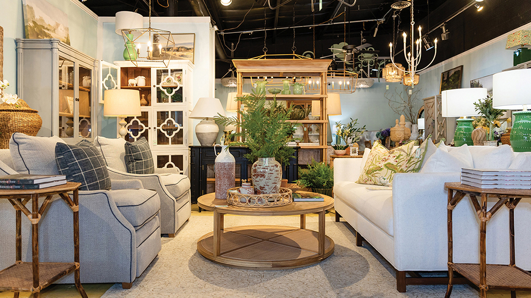 highlands-nc-shopping-dutchmans-stephanie-sofa