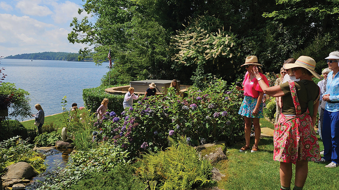 lake-garden-friends