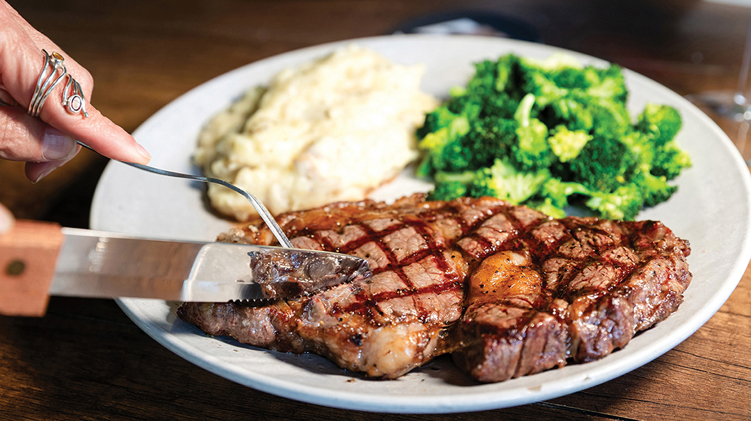 sapphire-nc-micas-restaurant-steak