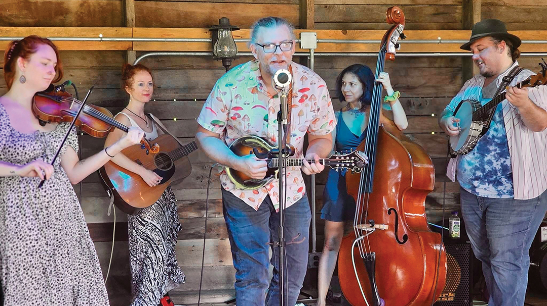 cashiers-nc-wandering-hours-groovin-green