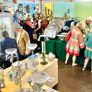 cashiers-valley-nc-antique-show-blue-overview