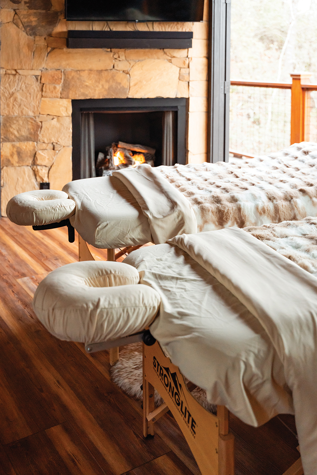 lake-toxaway-nc-meraki-escape-massage-tables