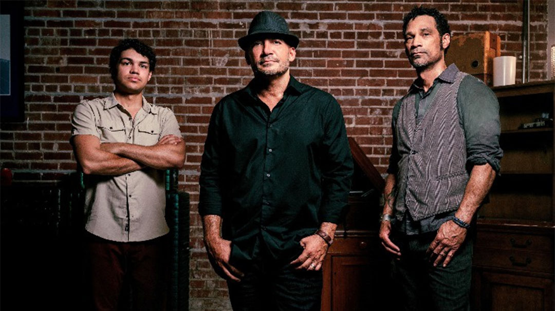 Highlands-nc-live-music-farm-old-edwards-orchard-sessions-shane-meade-sound