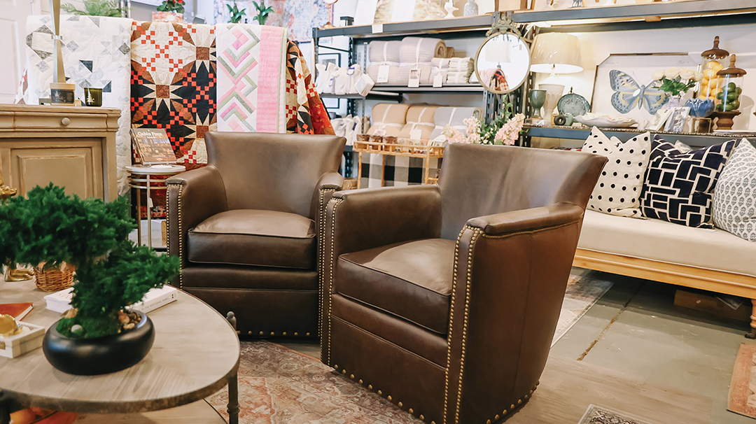 cashiers-nc-shopping-chestnut-cove-chairs