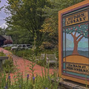 highlands-nc-hudson-library-sign