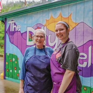 rosman-nc-dining-dilly-deli-girls A