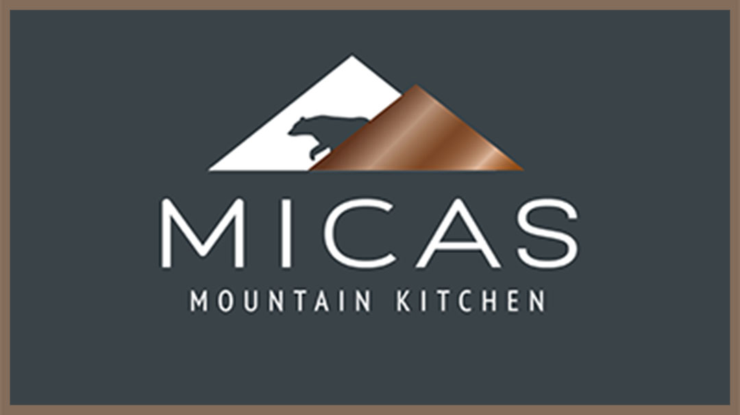 sapphire-nc-dining-micas-mountain-kitchen